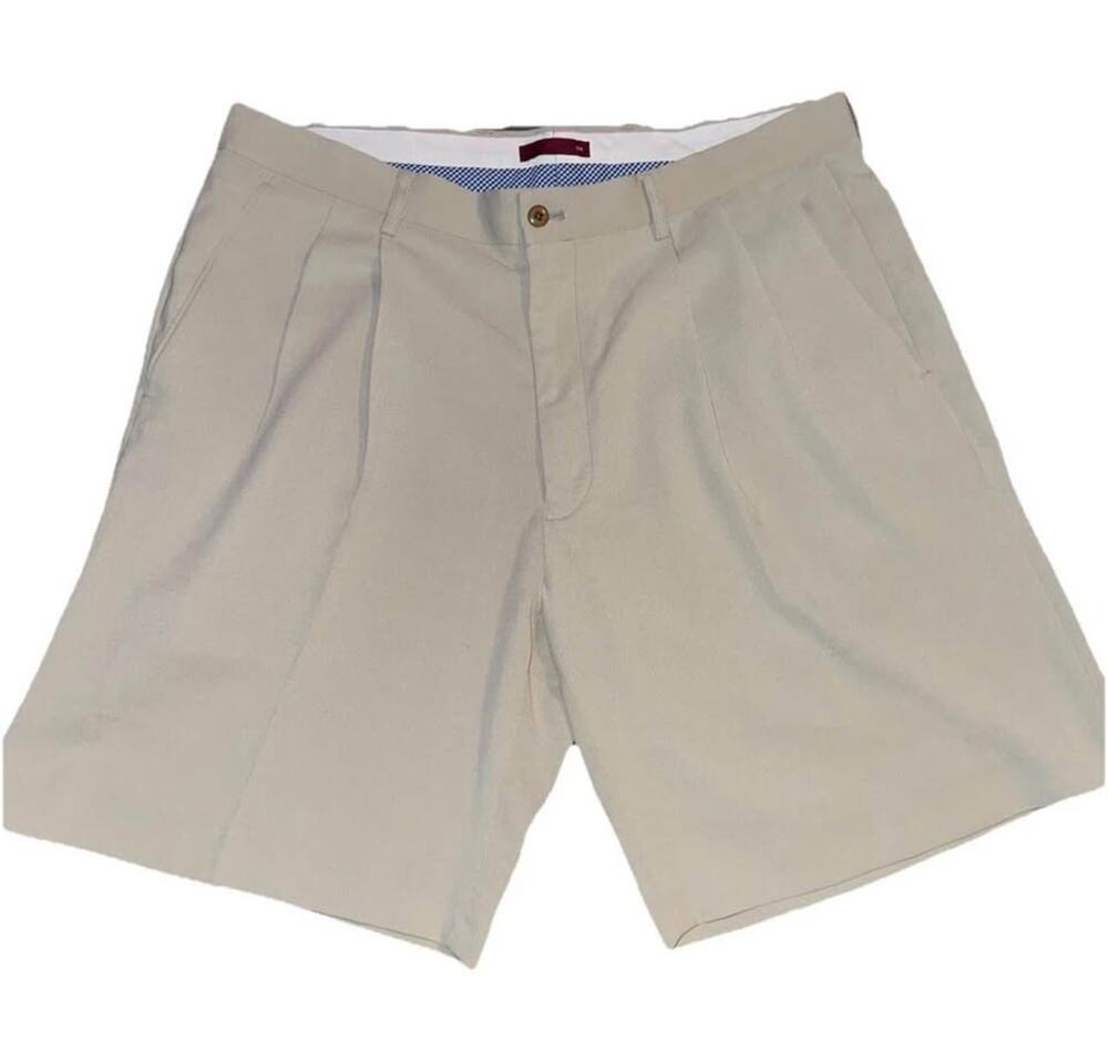 Louis Raphael Pleated Shorts Size 38
